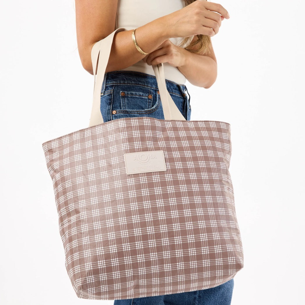 ALOHA COLLECTION - Palaka Day Tripper | Affogato