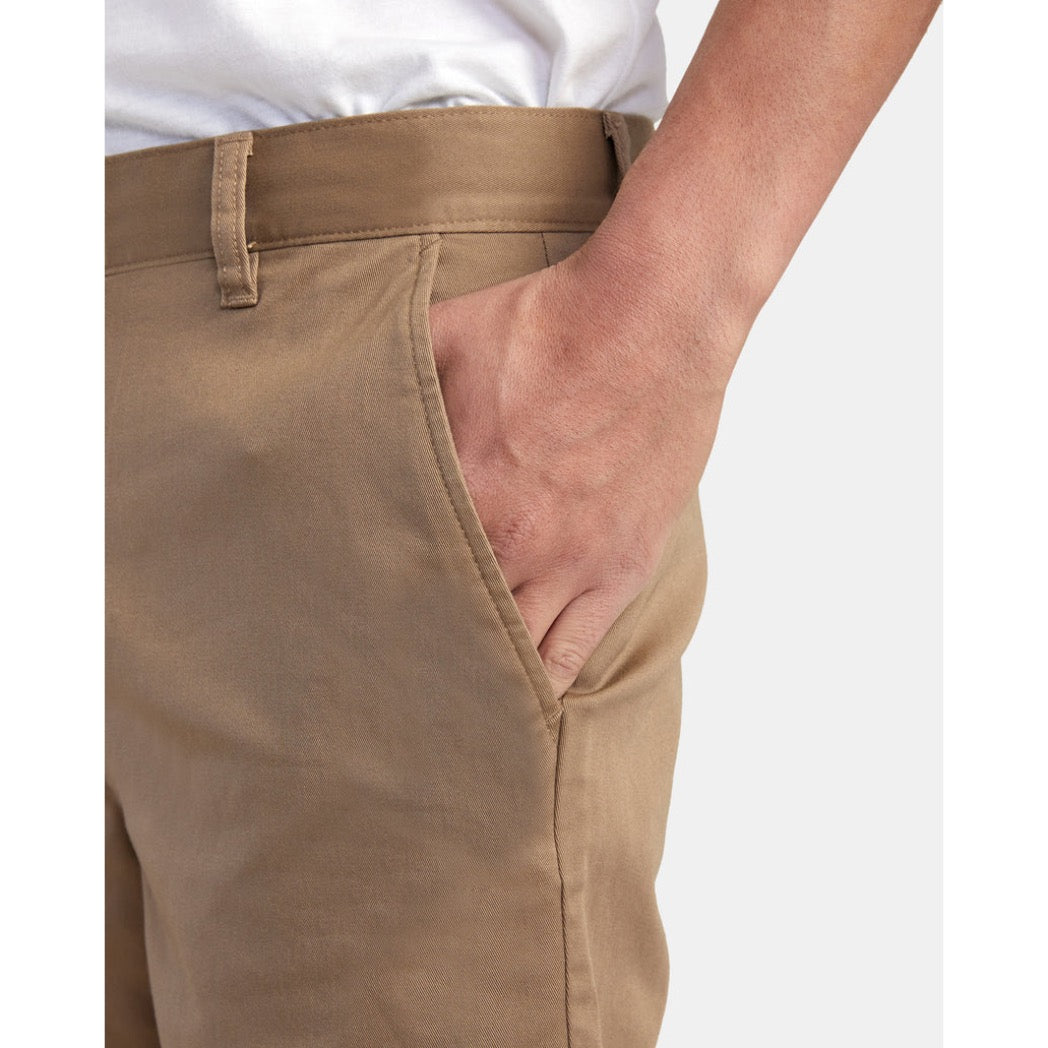 RVCA - WEEKEND STRETCH CHINO SHORT | DARK KHAKI