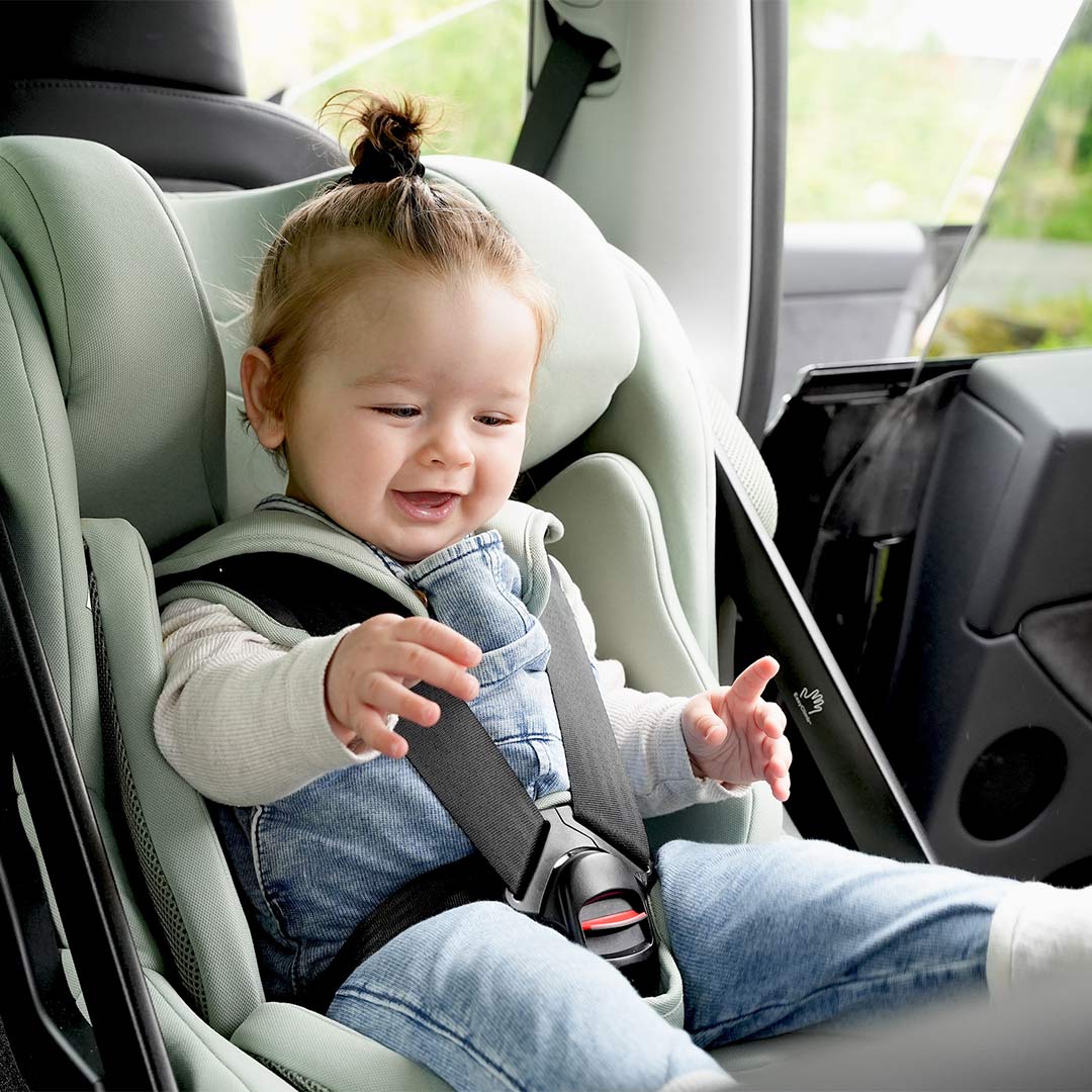 Axkid ONE 3 Car Seat - Nordic Bloom Green