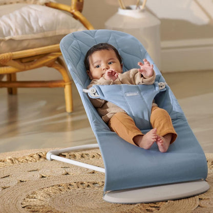 BabyBjörn Bliss Woven Petal Quilt Baby Bouncer - Blue