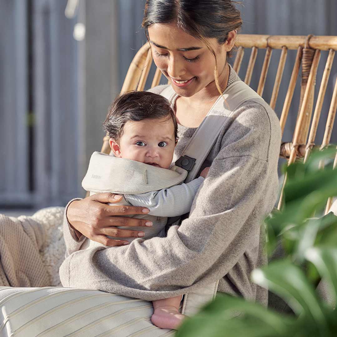 BabyBjörn Baby Carrier Mini - 3D Jersey - Light Beige