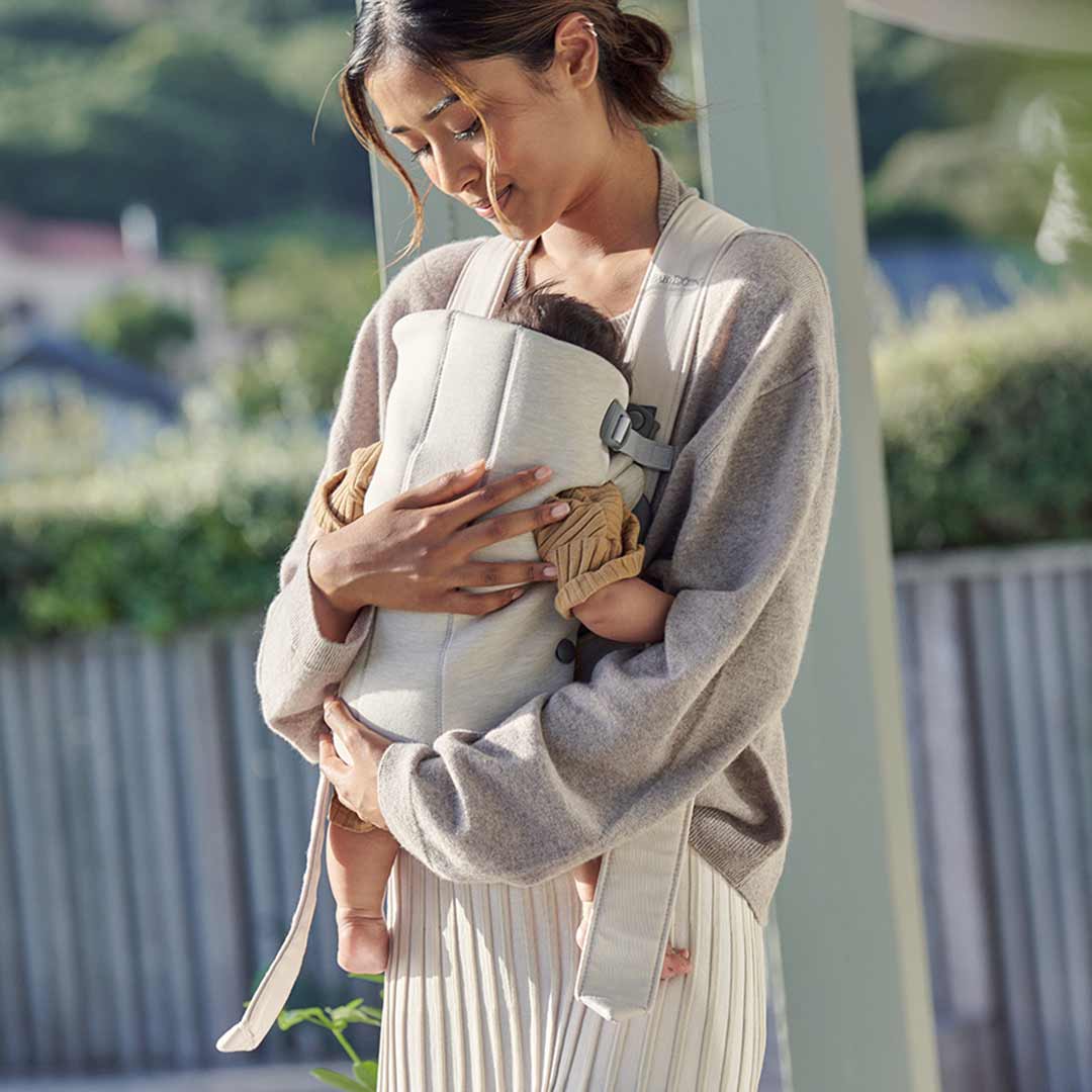 BabyBjörn Baby Carrier Mini - 3D Jersey - Light Beige