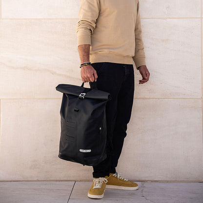 Commuter Daypack 21L